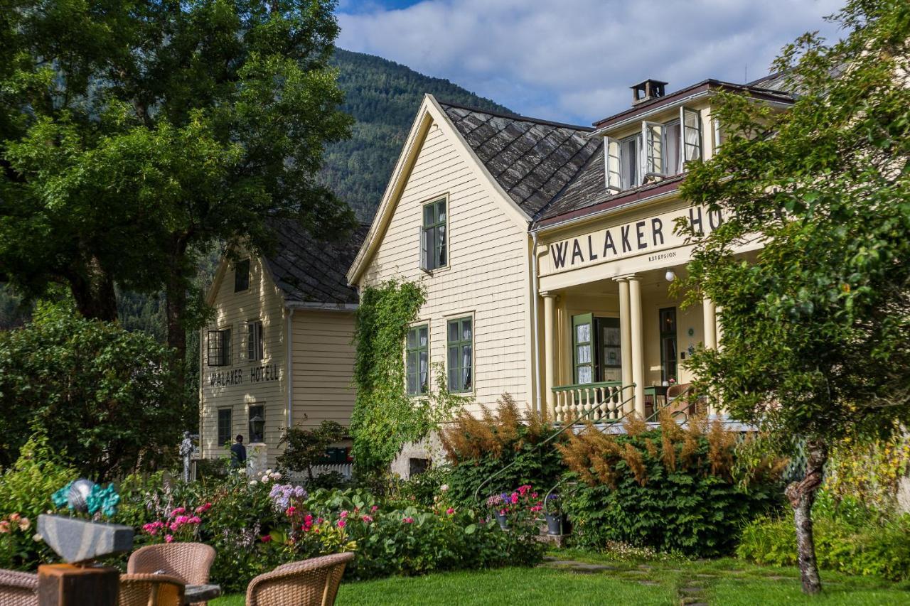 Walaker Hotel Solvorn Exterior foto