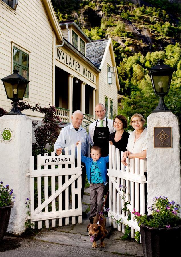 Walaker Hotel Solvorn Exterior foto